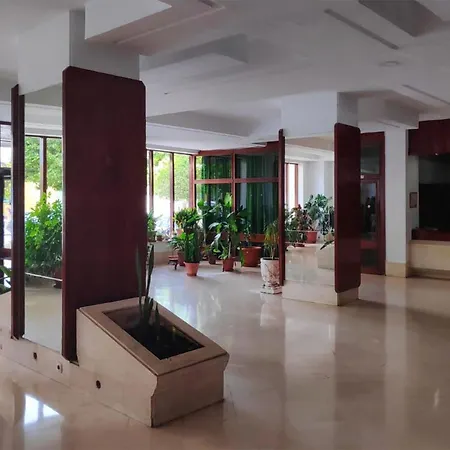 Apartment Gorgeous In Torremolinos