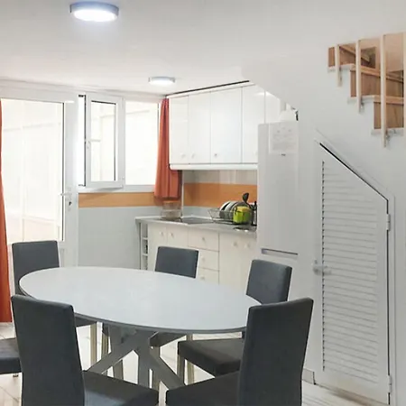 Apartment Gorgeous In Torremolinos